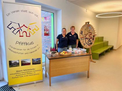 Glücksrad beim Tag der offenen Tür an der Grundschule Hammah