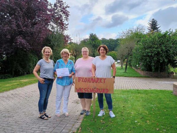 Der Schulförderverein „Pfiffikus“ bedankt sich für die Spende im Namen der Grundschule Hammah